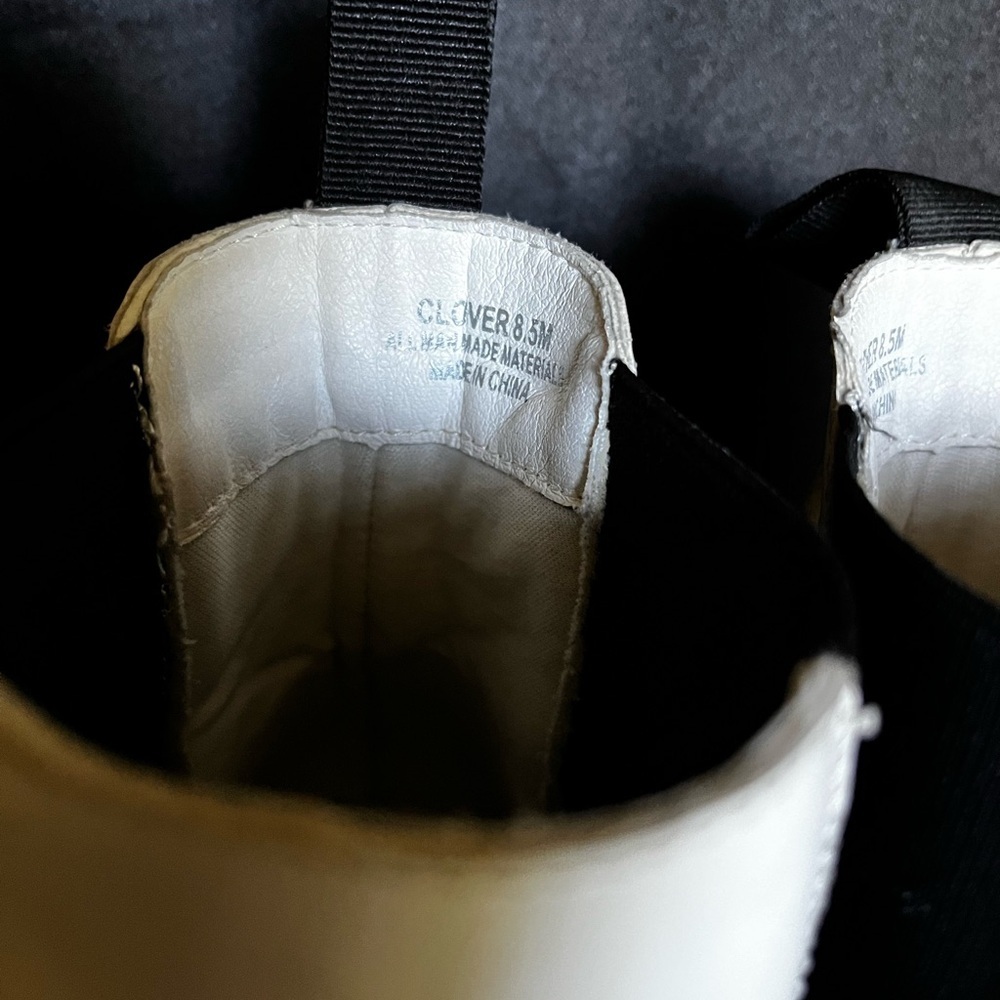 CLOVER~CUSHIONAIRE~WHITE/BLACK~ANKLE BOOTS~8.5 - Picture 7 of 13